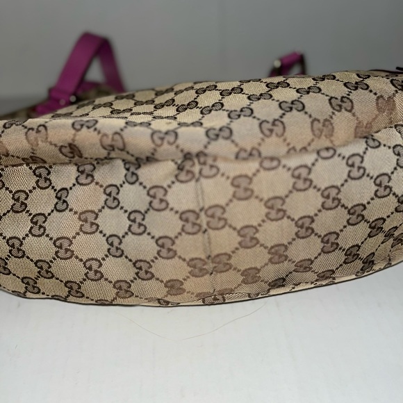 Gucci Bag - Picture 13 of 17